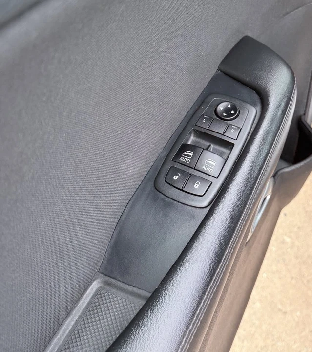 2019 Dodge Challenger 3rd Gen - Image 9 of 17