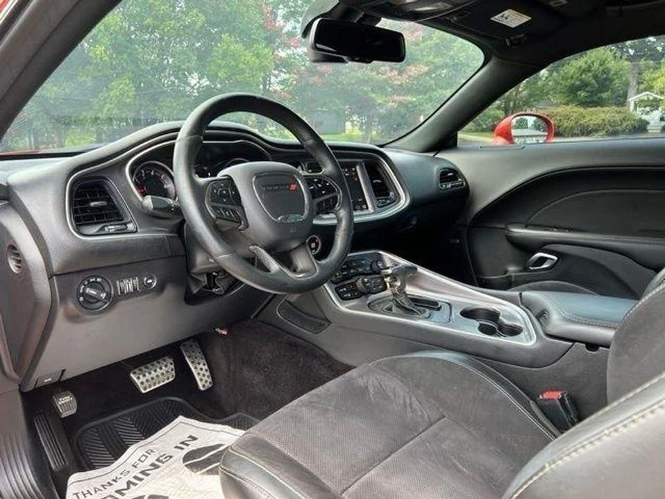 2019 Dodge Challenger 3rd Gen - Image 11 of 20