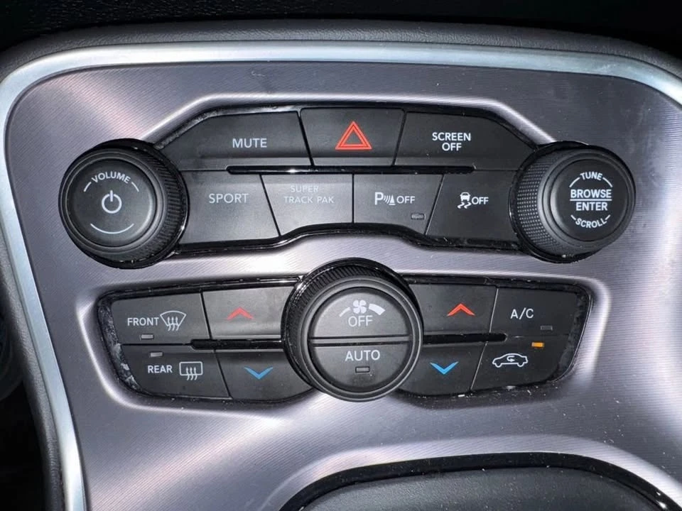 2019 Dodge Challenger 3rd Gen - Image 11 of 17
