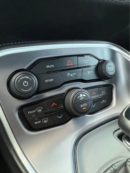 2019 Dodge Challenger 3rd Gen - Image 14 of 20