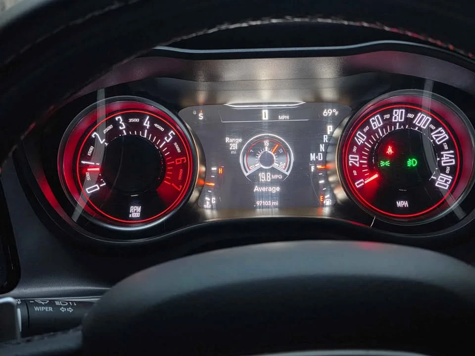 2019 Dodge Challenger 3rd Gen - Image 9 of 10