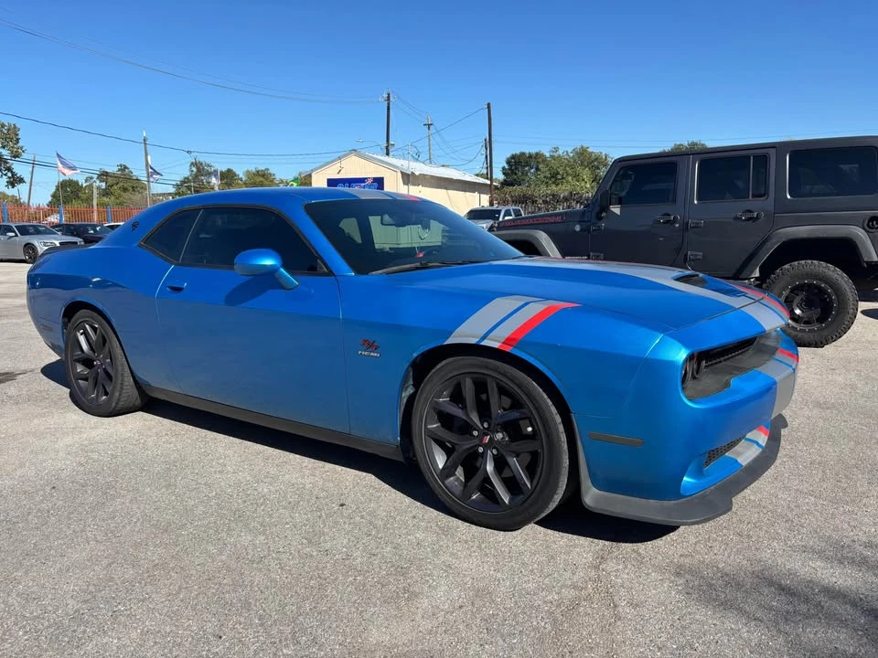 2019 Dodge Challenger 3rd Gen - Image 2 of 5