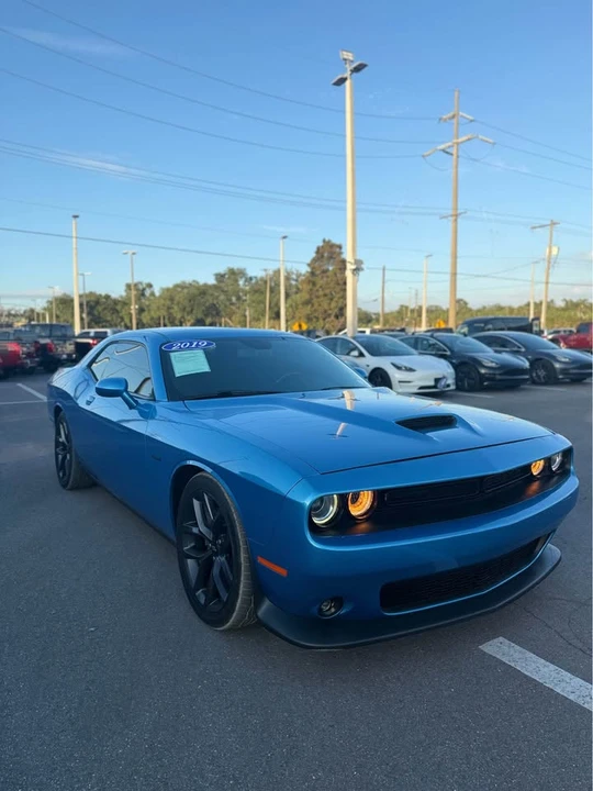 2019 Dodge Challenger 3rd Gen - Image 2 of 5