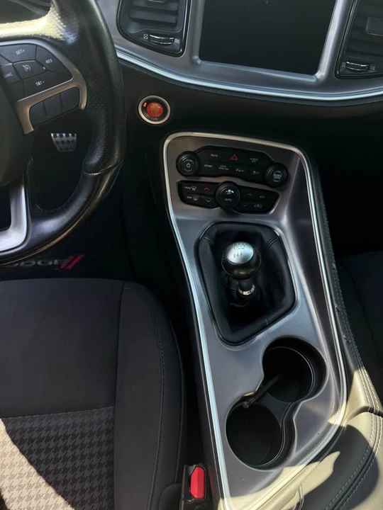 2019 Dodge Challenger 3rd Gen - Image 10 of 11