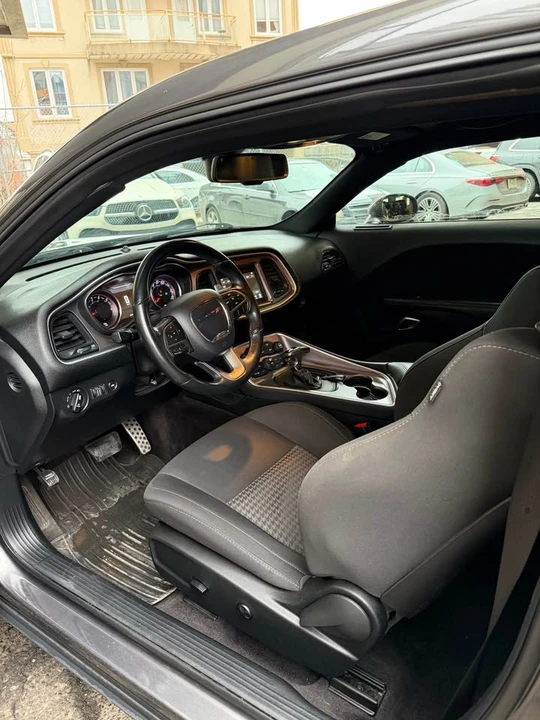 2019 Dodge Challenger 3rd Gen - Image 15 of 19