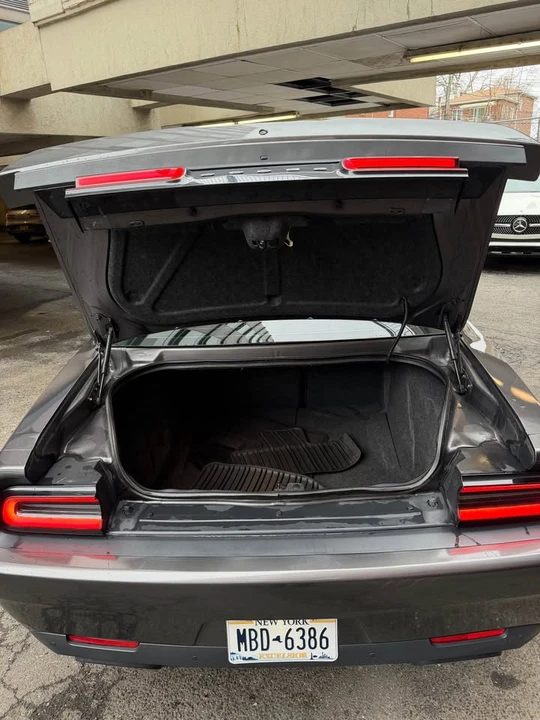 2019 Dodge Challenger 3rd Gen - Image 11 of 19