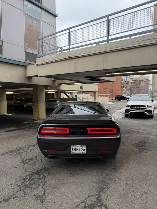 2019 Dodge Challenger 3rd Gen - Image 10 of 19