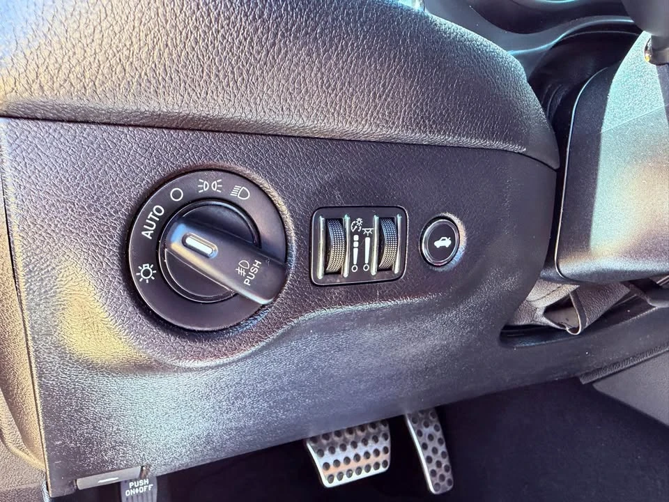 2019 Dodge Challenger 3rd Gen - Image 16 of 20