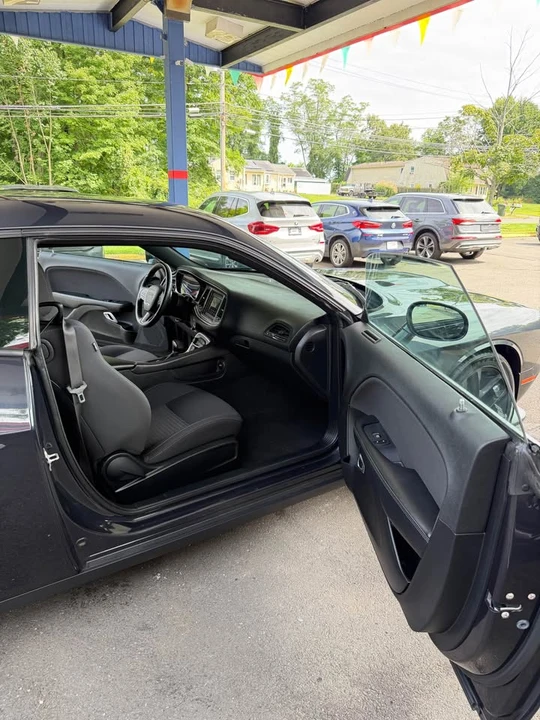 2019 Dodge Challenger 3rd Gen - Image 14 of 15