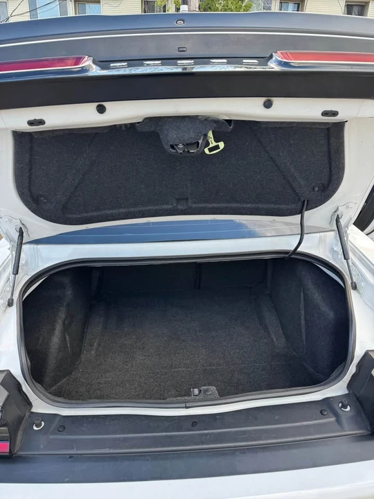 2019 Dodge Challenger 3rd Gen - Image 15 of 19