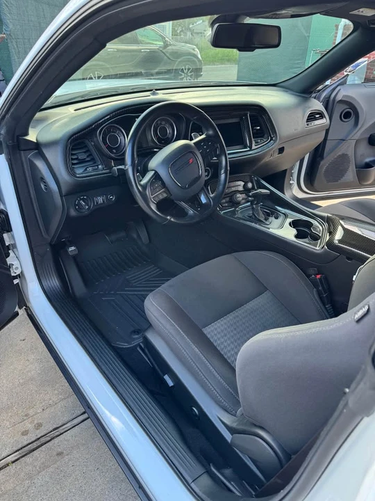 2019 Dodge Challenger 3rd Gen - Image 18 of 19