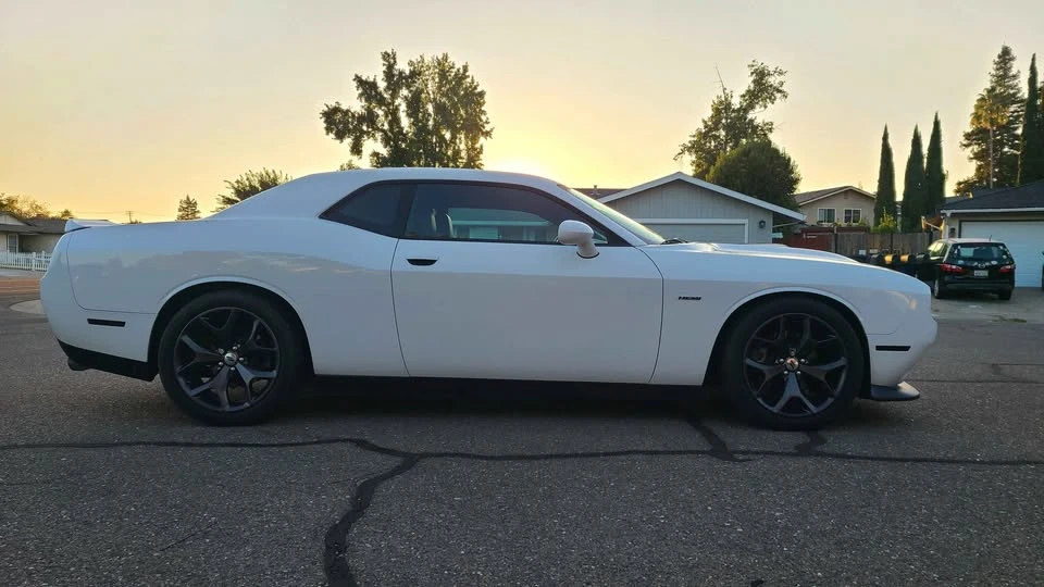 2019 Dodge Challenger 3rd Gen - Image 5 of 20
