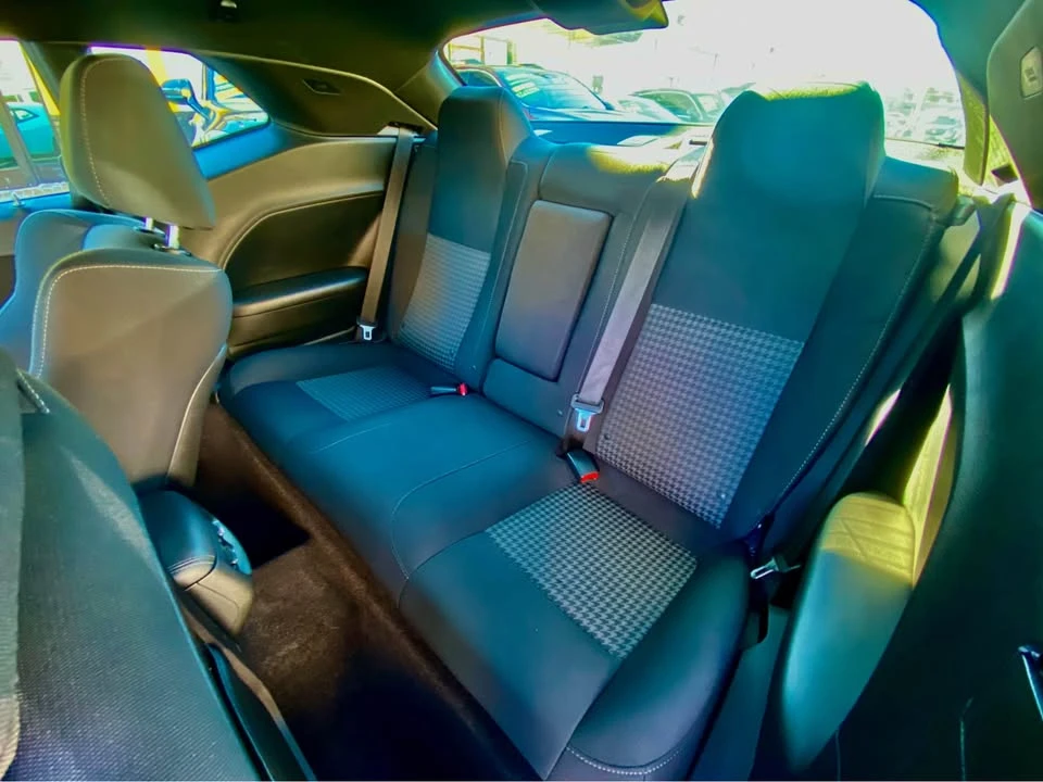 2019 Dodge Challenger 3rd Gen - Image 10 of 11