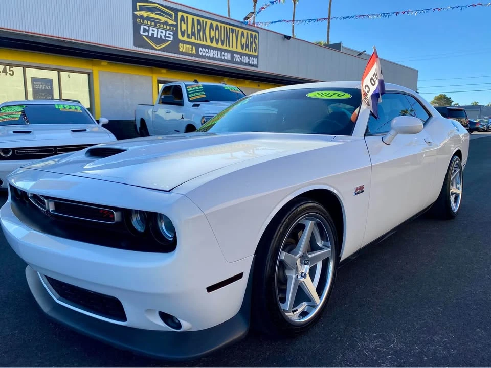 2019 Dodge Challenger 3rd Gen - Image 13 of 15