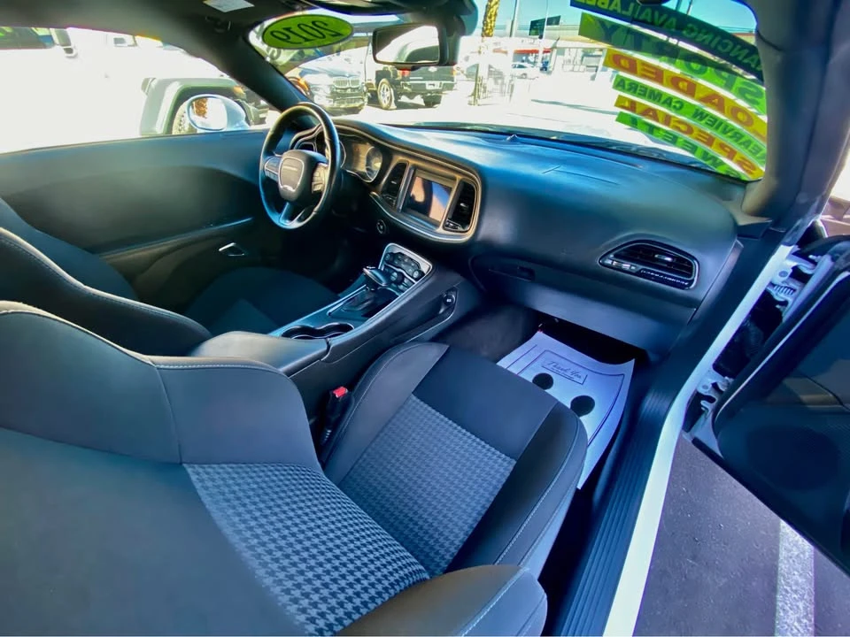 2019 Dodge Challenger 3rd Gen - Image 7 of 15