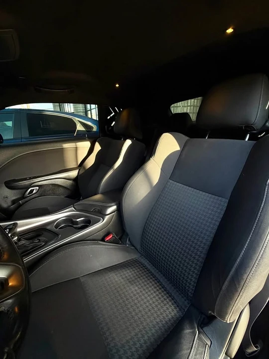2019 Dodge Challenger 3rd Gen - Image 5 of 10