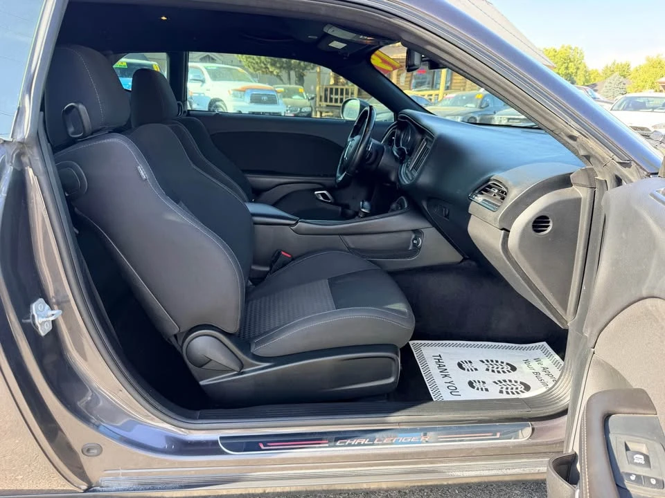 2019 Dodge Challenger 3rd Gen - Image 14 of 20