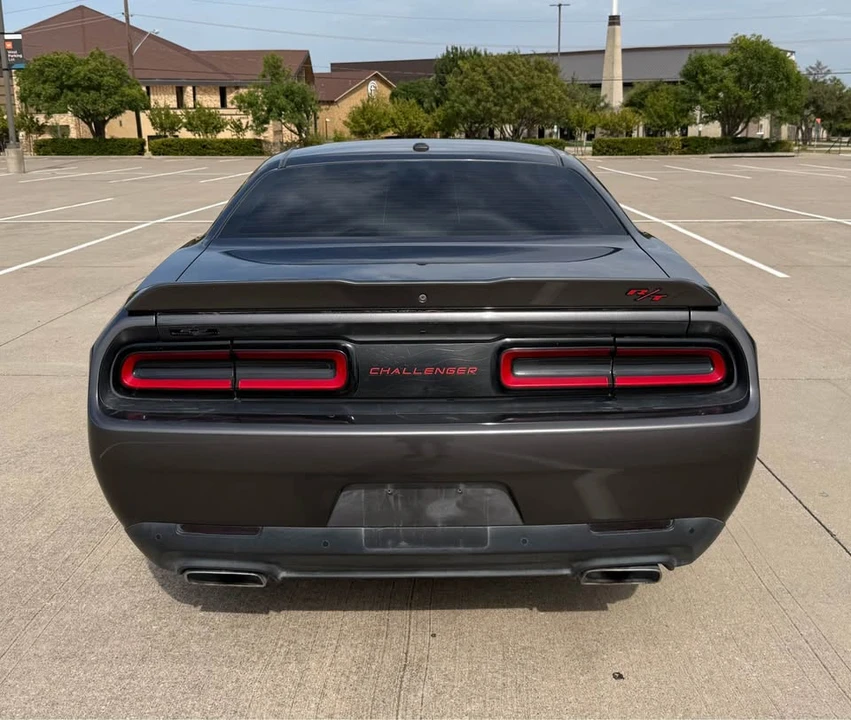 2019 Dodge Challenger 3rd Gen - Image 5 of 14