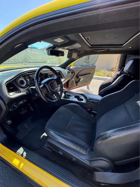 2019 Dodge Challenger 3rd Gen - Image 16 of 17