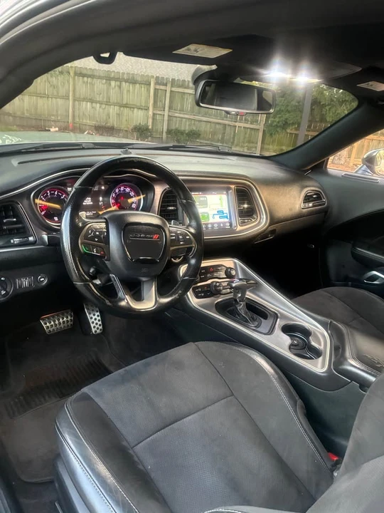 2019 Dodge Challenger 3rd Gen - Image 10 of 14
