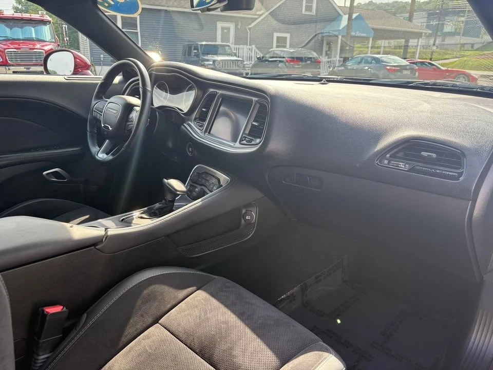 2019 Dodge Challenger 3rd Gen - Image 17 of 20