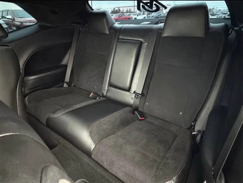 2019 Dodge Challenger 3rd Gen - Image 5 of 9