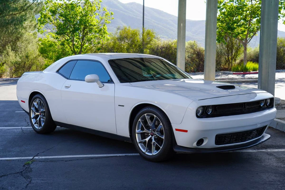 2019 Dodge Challenger 3rd Gen - Image 9 of 24