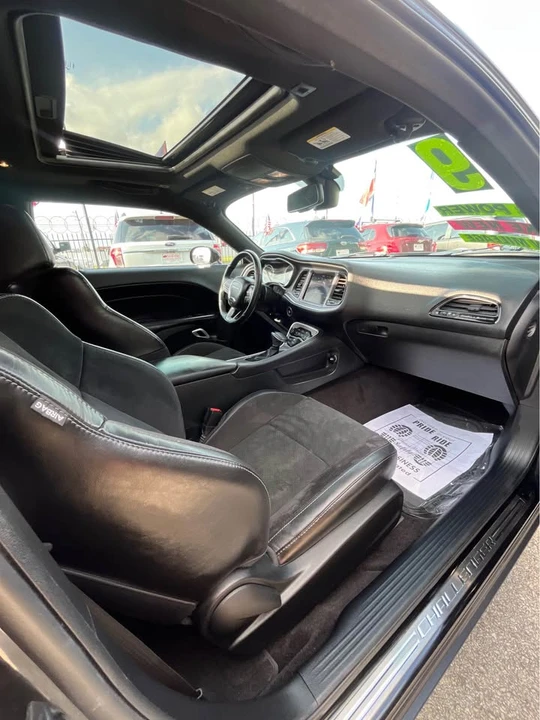 2019 Dodge Challenger 3rd Gen - Image 13 of 16