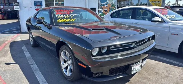 2019 Dodge Challenger SE Coupe 2D
