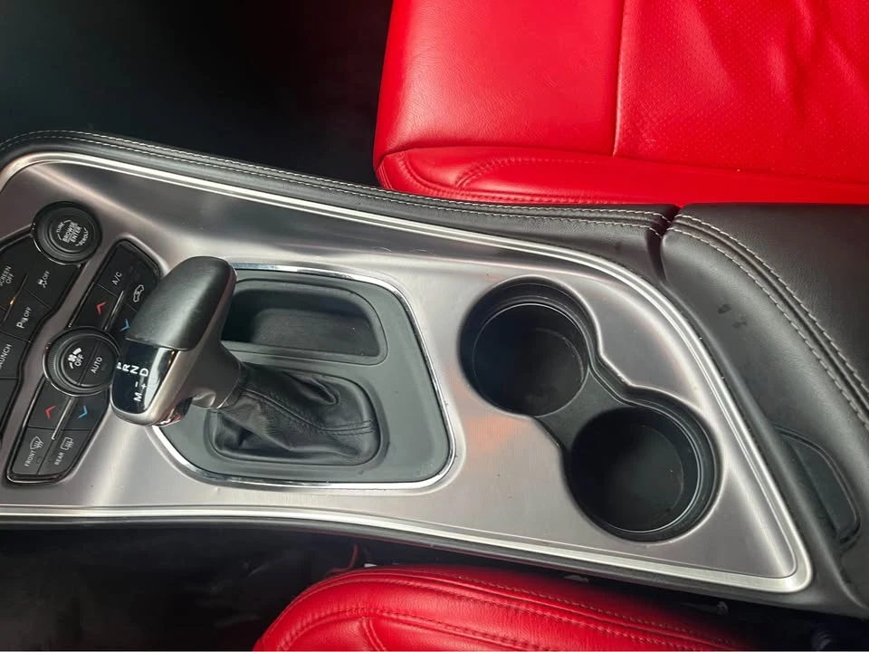 2019 Dodge Challenger SRT Hellcat 3rd Gen - Image 16 of 17