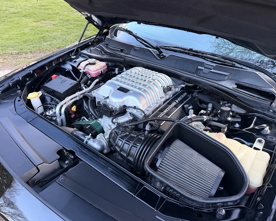 2019 Dodge Challenger SRT Hellcat 3rd Gen - Image 18 of 19