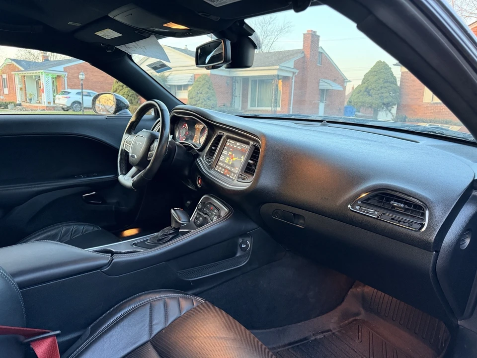 2019 Dodge Challenger SRT Hellcat 3rd Gen - Image 11 of 19
