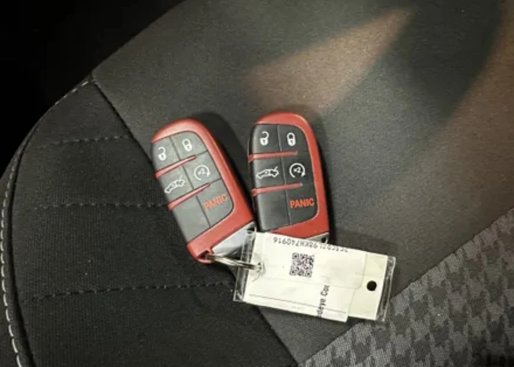 2019 Dodge Challenger SRT Hellcat 3rd Gen - Image 10 of 23