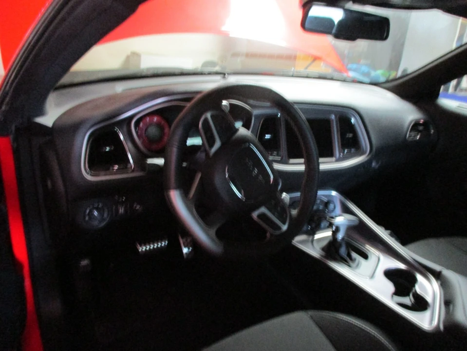 2019 Dodge Challenger SRT Hellcat 3rd Gen - Image 9 of 21