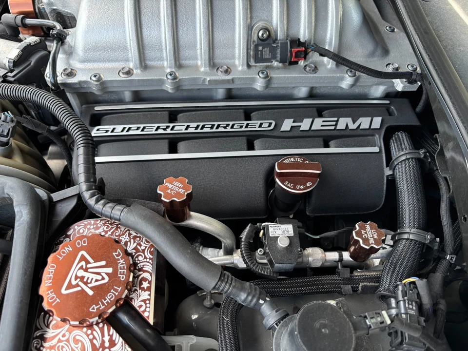 2019 Dodge Challenger SRT Hellcat 3rd Gen - Image 17 of 31