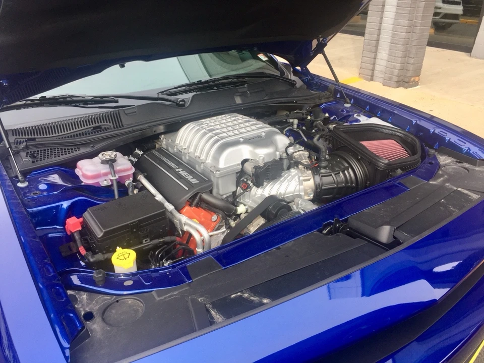 2019 Dodge Challenger SRT Hellcat 3rd Gen - Image 17 of 19