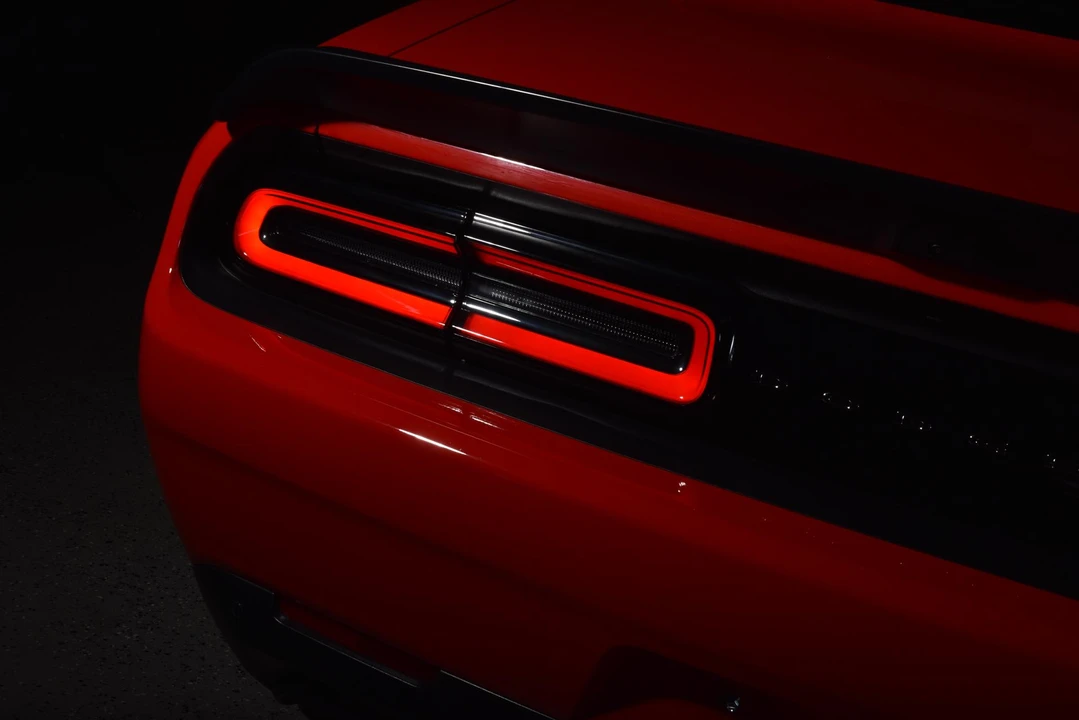 2019 Dodge Challenger SRT Hellcat 3rd Gen - Image 26 of 31