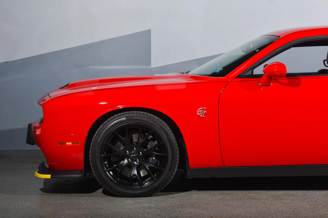 2019 Dodge Challenger SRT Hellcat 3rd Gen - Image 24 of 31