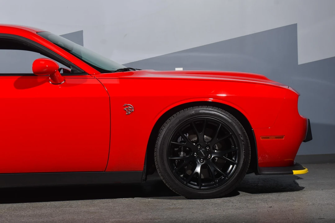 2019 Dodge Challenger SRT Hellcat 3rd Gen - Image 31 of 31