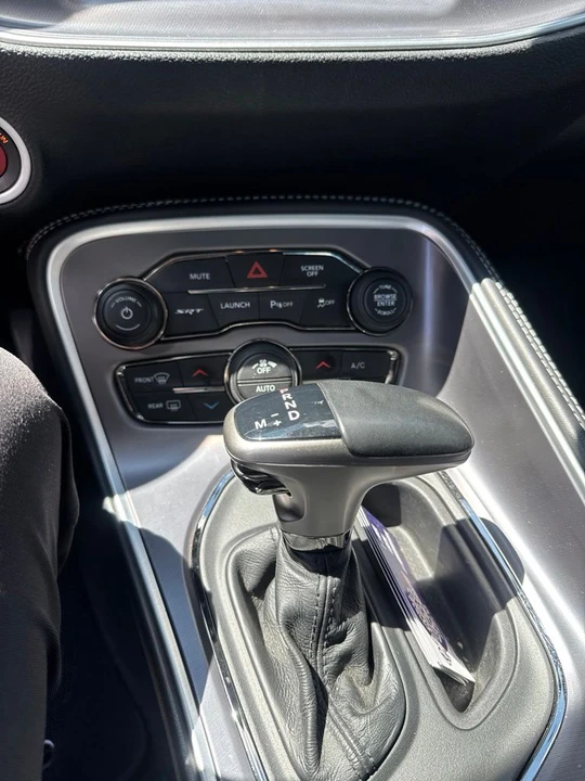 2019 Dodge Challenger SRT Hellcat 3rd Gen - Image 17 of 18