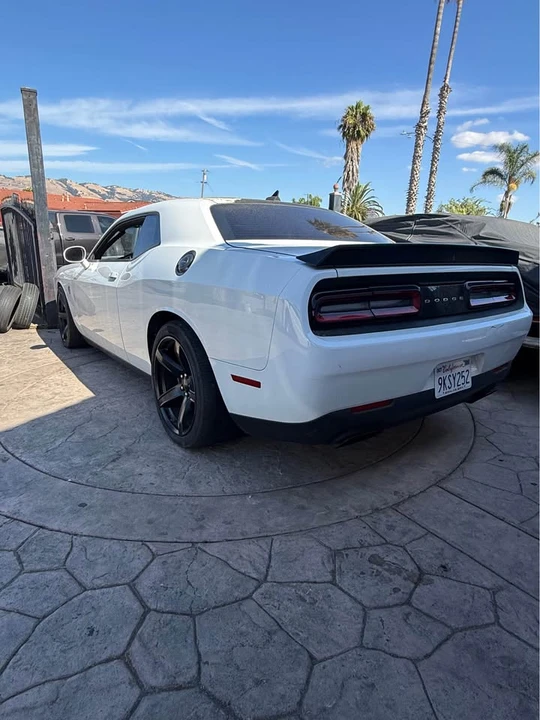 2019 Dodge Challenger SRT Hellcat 3rd Gen - Image 2 of 7