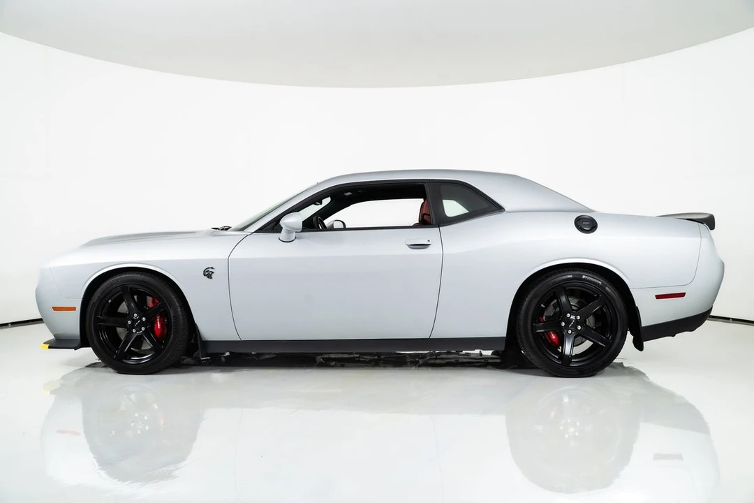 2019 Dodge Challenger SRT Hellcat 3rd Gen - Image 8 of 31