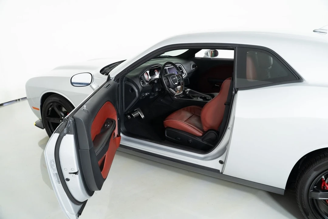 2019 Dodge Challenger SRT Hellcat 3rd Gen - Image 21 of 31
