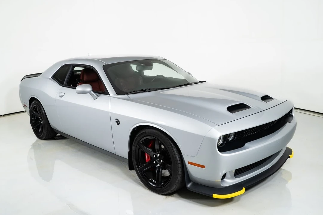 2019 Dodge Challenger SRT Hellcat 3rd Gen - Image 20 of 31