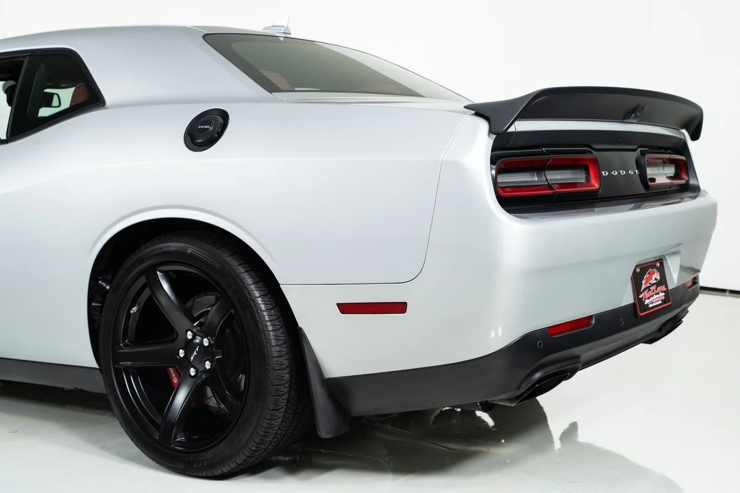2019 Dodge Challenger SRT Hellcat 3rd Gen - Image 12 of 31