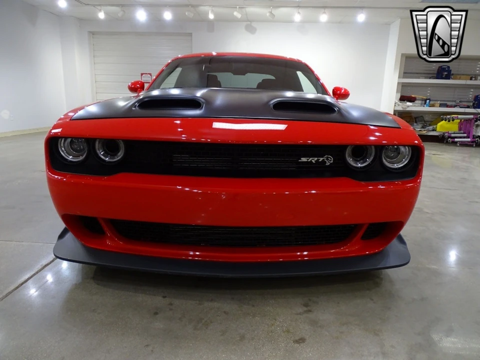 2019 Dodge Challenger SRT Hellcat 3rd Gen - Image 11 of 12