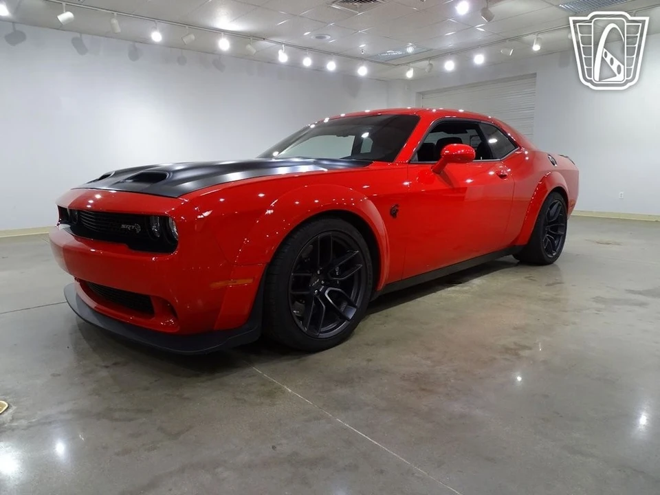 2019 Dodge Challenger SRT Hellcat 3rd Gen - Image 3 of 12