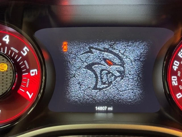 2019 Dodge Challenger SRT Hellcat 3rd Gen - Image 25 of 31