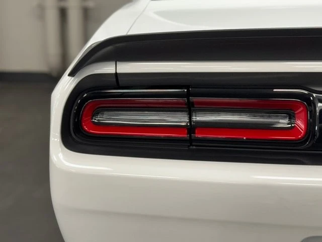 2019 Dodge Challenger SRT Hellcat 3rd Gen - Image 13 of 31