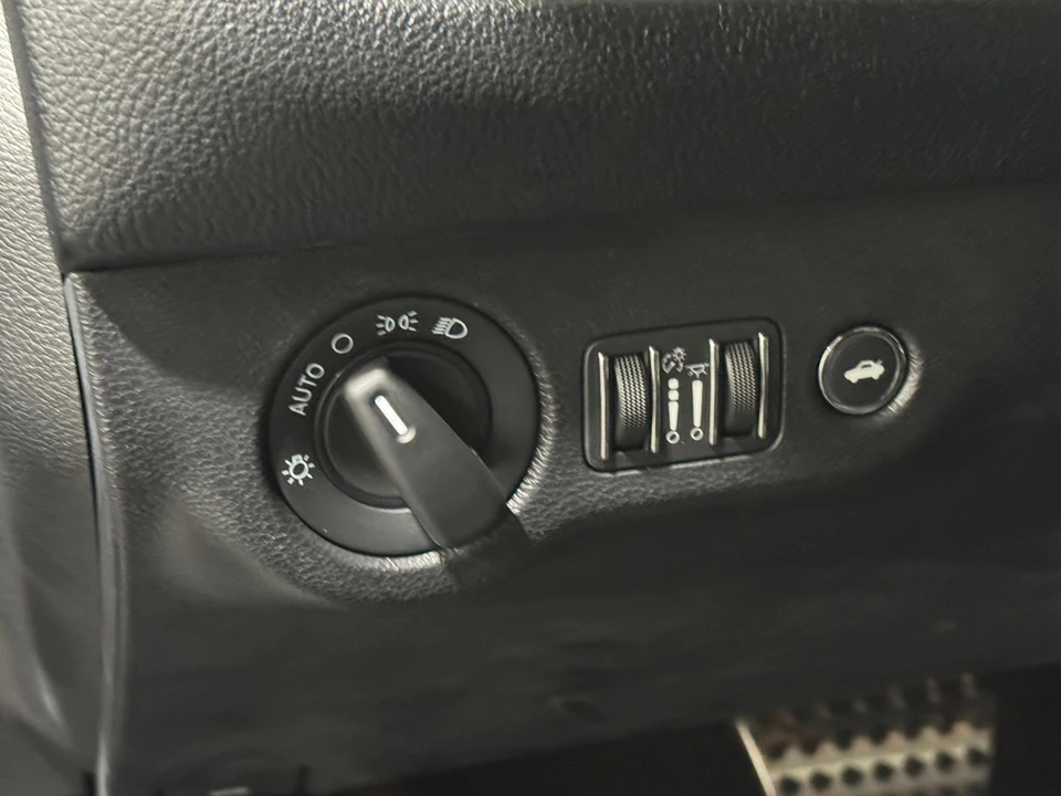 2019 Dodge Challenger SRT Hellcat 3rd Gen - Image 2 of 31
